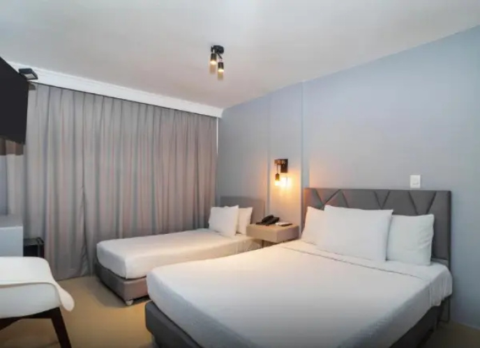 Standard Triple room
