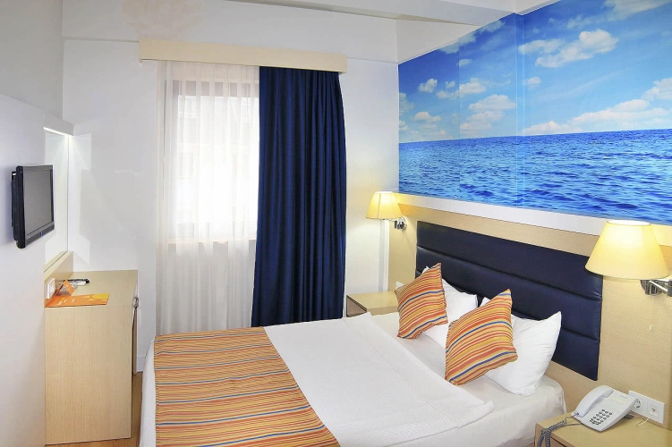 Economy room