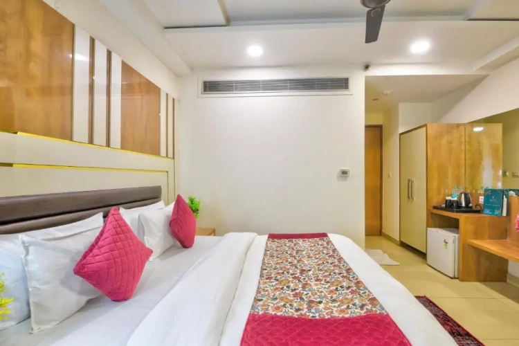 Double Residency Suite