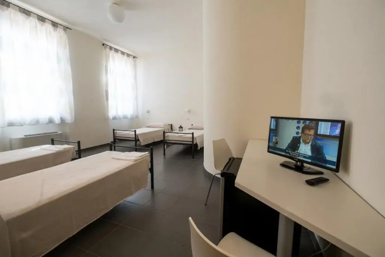 Hostel Ameglia