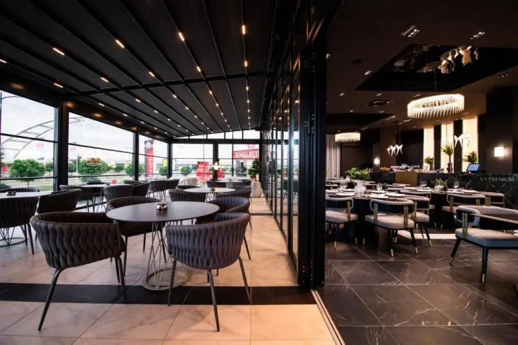 Premium Hotel