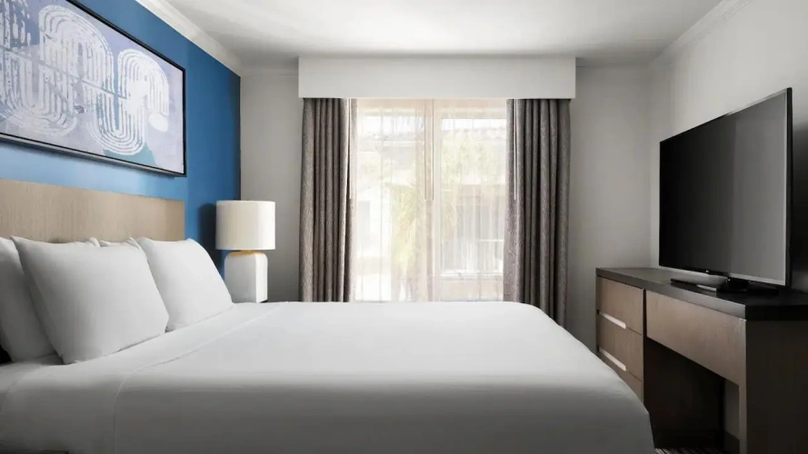 Guest room