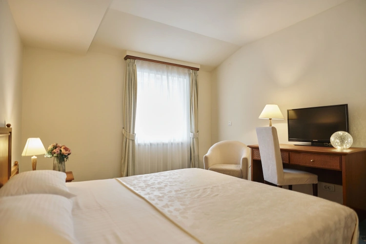 Executive Twin Suite