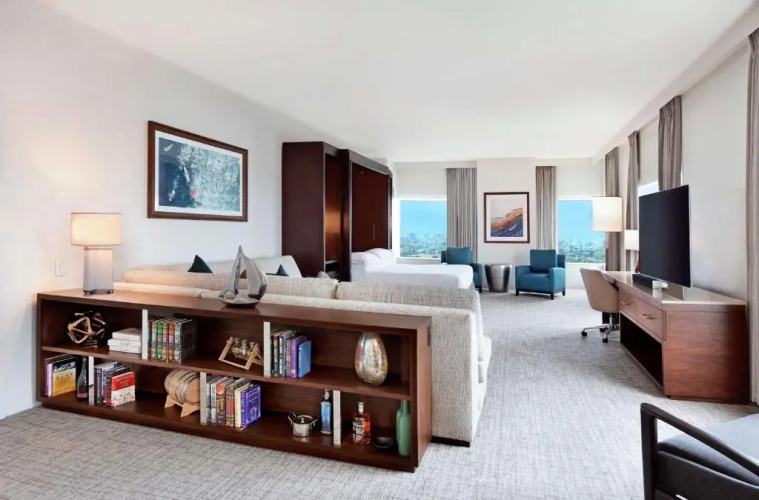 Hilton San Diego Bayfront photo 11