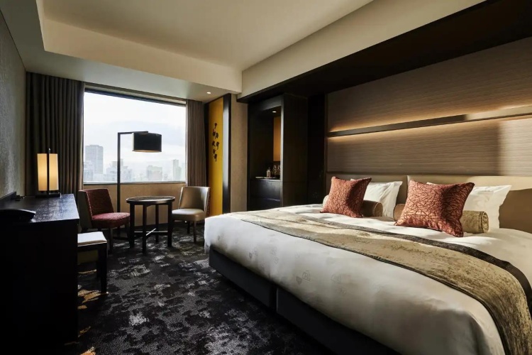 Corner Double room