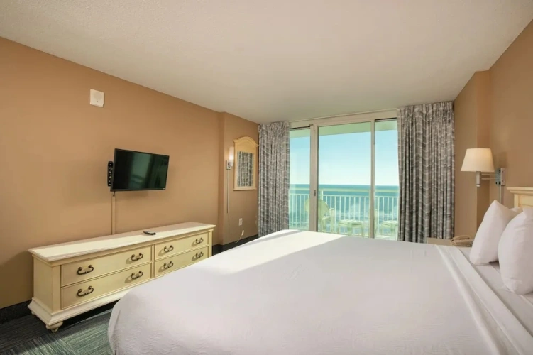 1 Bedroom Deluxe Double oceanfront