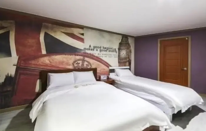 Semi-Deluxe room