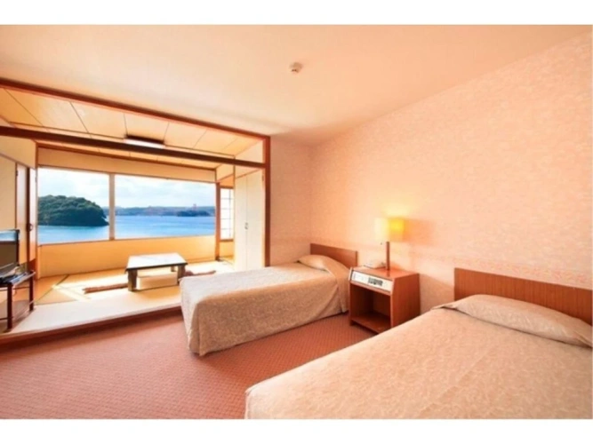Japanese-Western Style + Western-Style Twin room