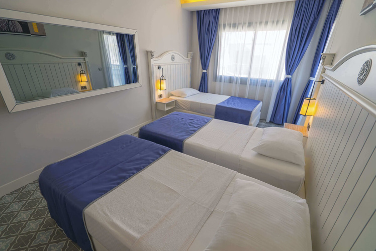 Triple room
