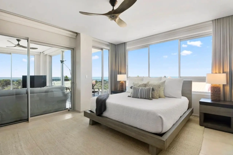 4 Bedrooms No. 22 O Condo