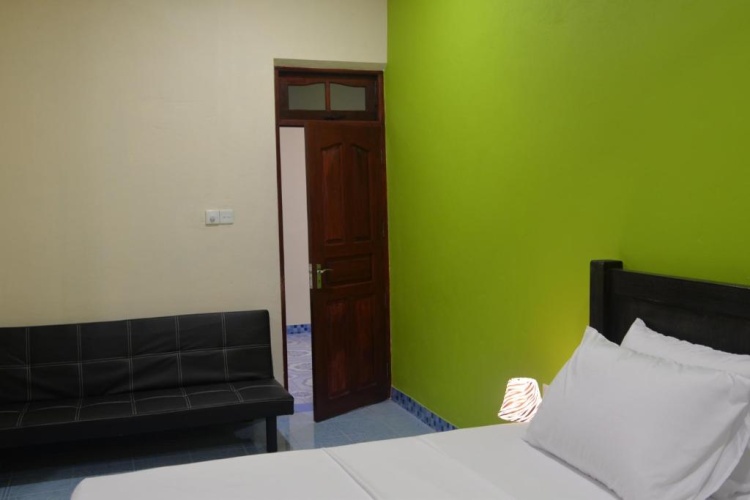 Large Twin room