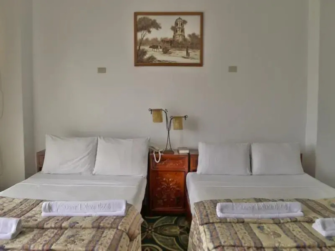 Summer Place Hotel