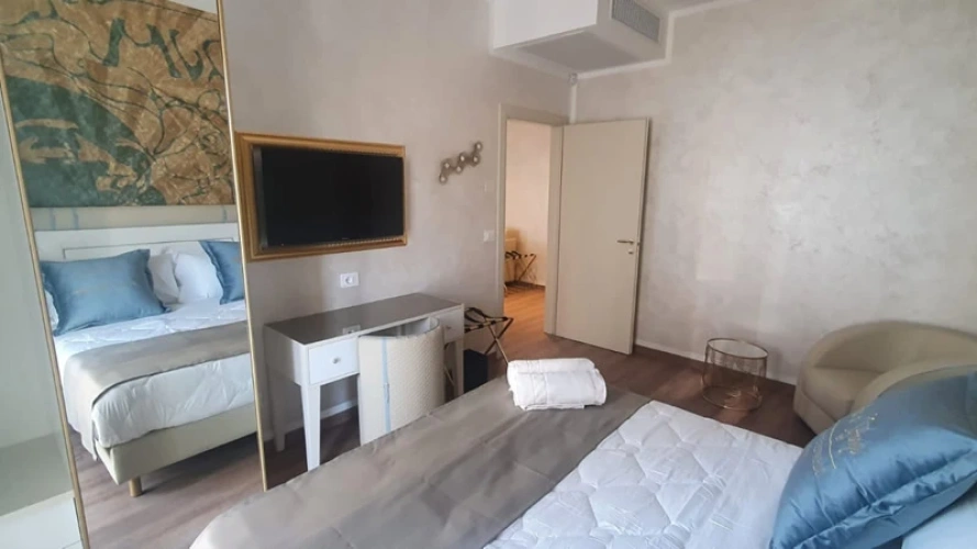 Double Suite