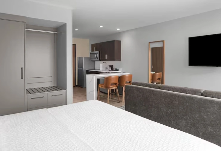 1 Bedroom Double Suite