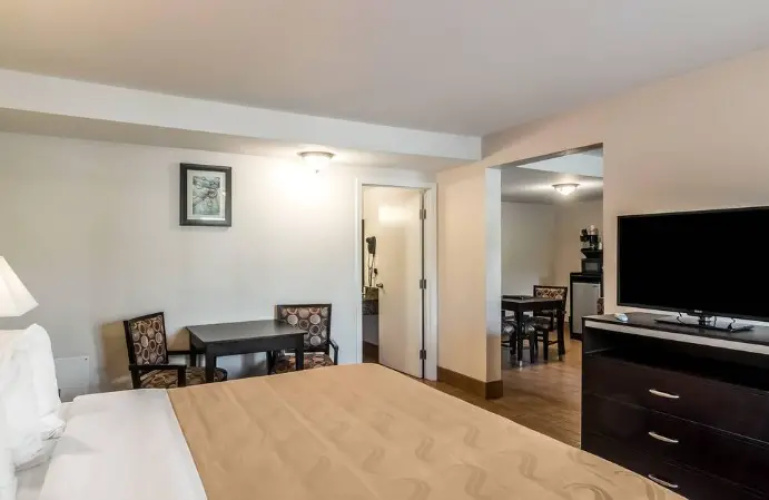 Double Suite