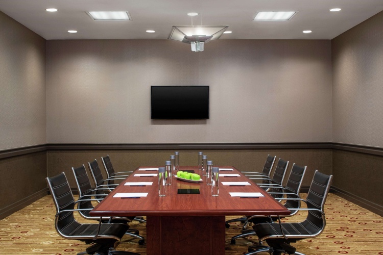 DoubleTree by Hilton Hotel Newark Airport photo 43
