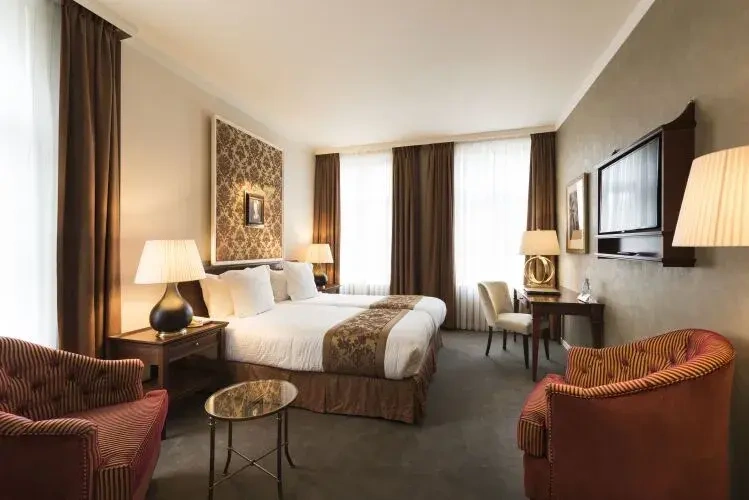 Deluxe Twin Suite