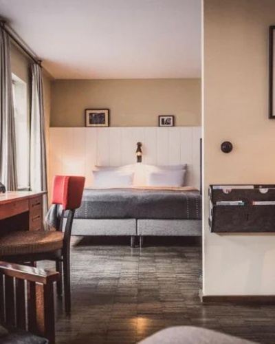 Double Suite