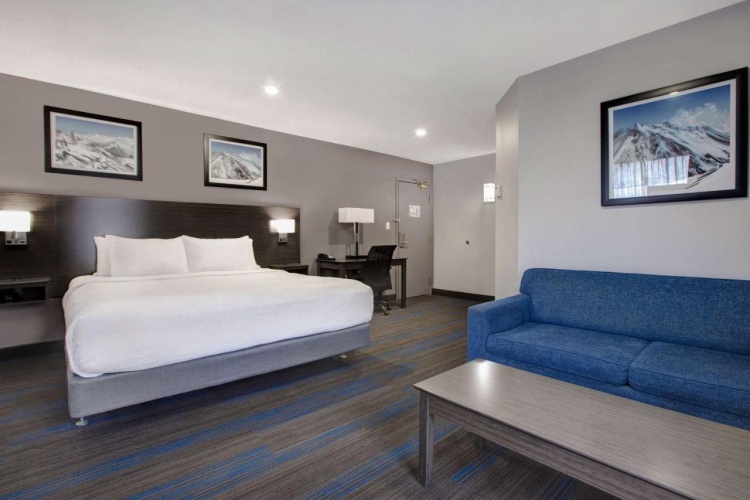 Days Inn By Wyndham Barrie photo 28