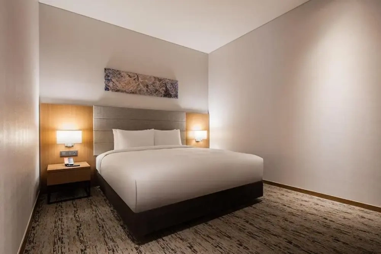 Corner Double Suite