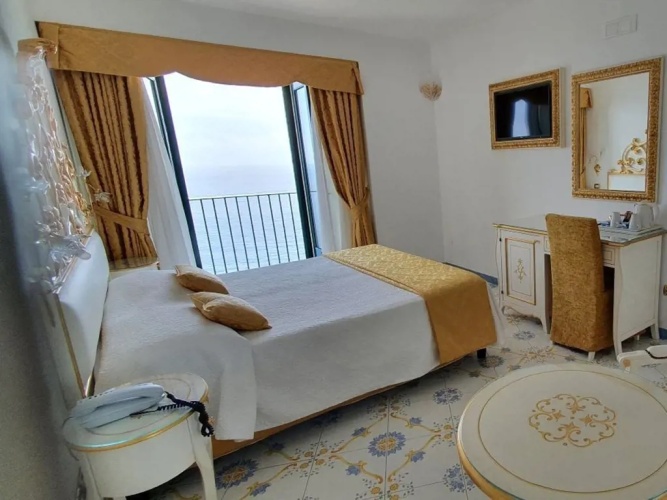 Suite with sea view