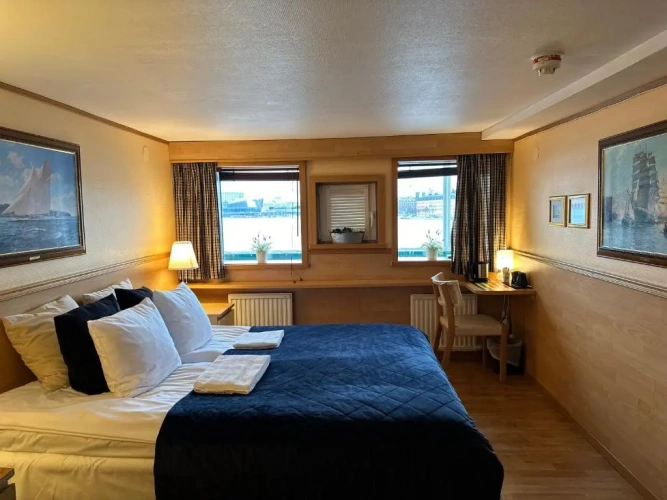 Superior Twin Cabin with sea view