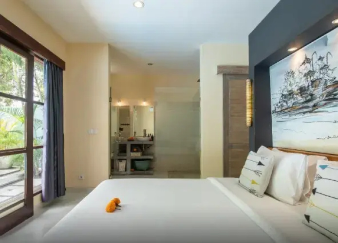 2 Bedrooms Villa
