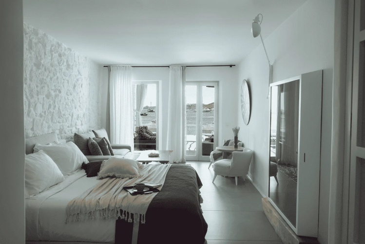 Honeymoon with Outdoor Hot Tub Double Suite