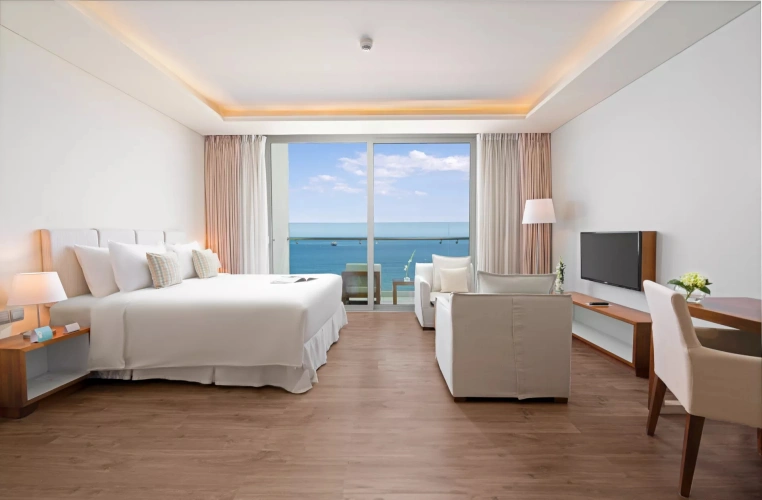 Light Plus Double Studio with balcony and with ocean view