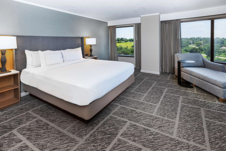 DoubleTree by Hilton Hotel Tulsa - Warren Place photo 11
