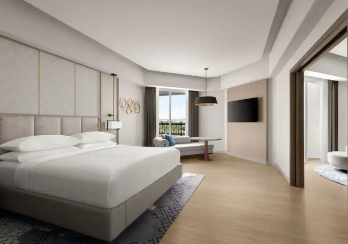 Executive Double Suite with pool view