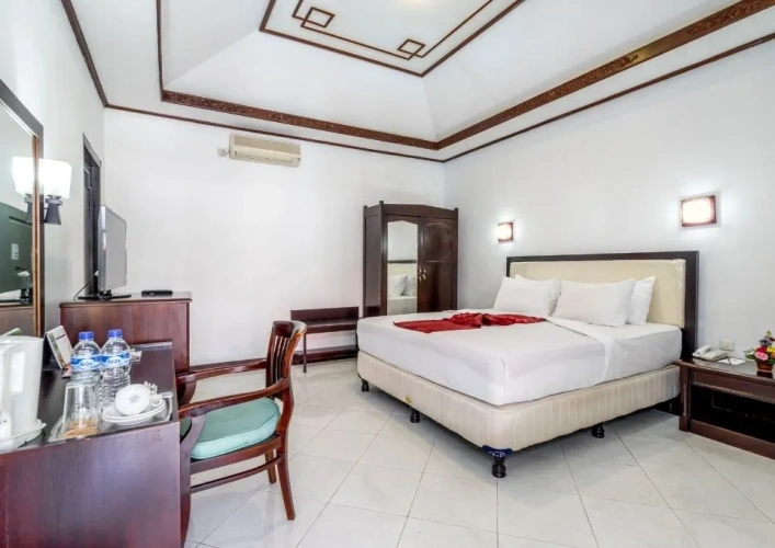 Deluxe Double room with pool view