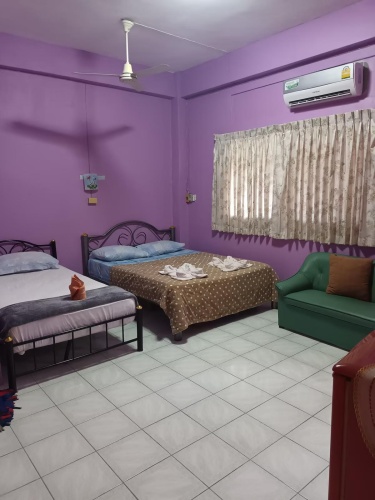 Basic Twin room