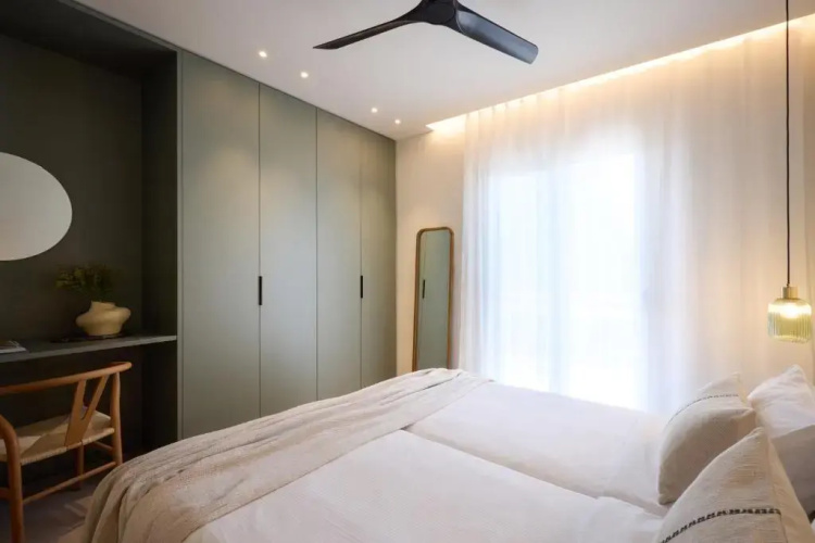Sea View Beach Penthouse – Athens Coast