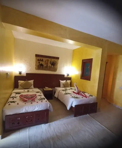 Standard room with pool view
