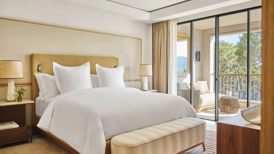 Grand Double Suite with Pine view
