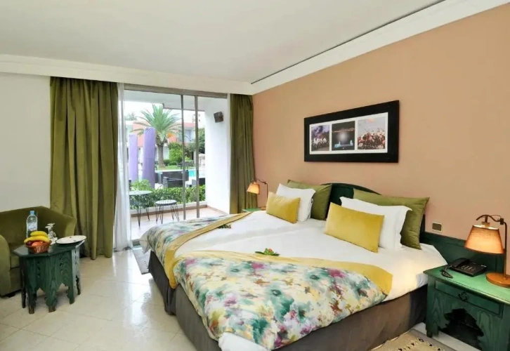 Double room with pool view