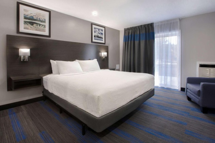 Days Inn By Wyndham Barrie photo 16