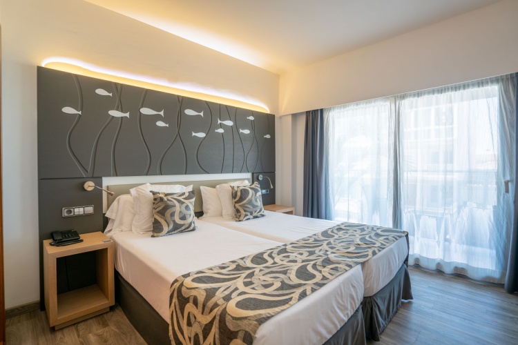 Twin room