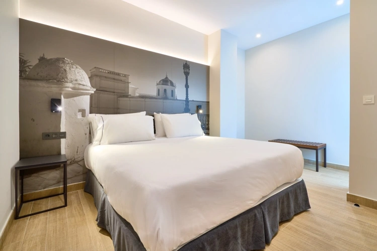 2 Bedrooms Suite
