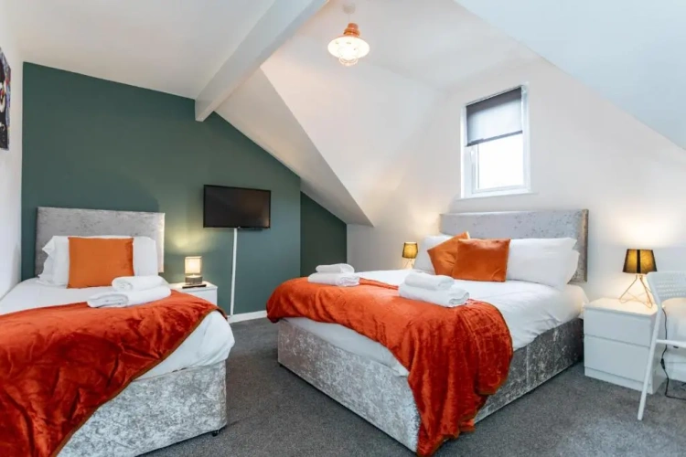 Economy Triple room