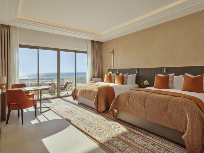 2 Bedrooms Gold Fairmont Suite with ocean view