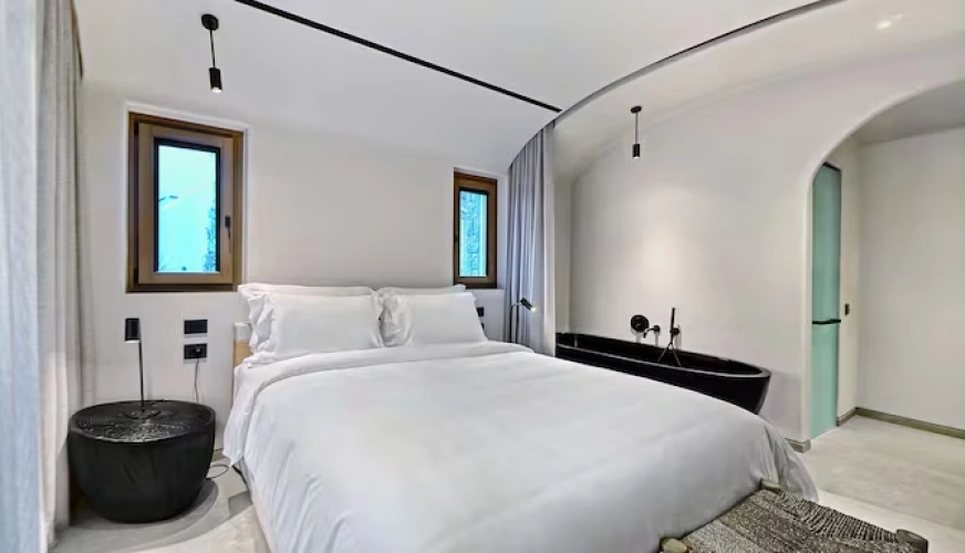 Presidential with Whirlpool Twin Suite