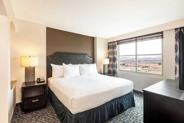 2 Bedrooms Jacuzzi Suite