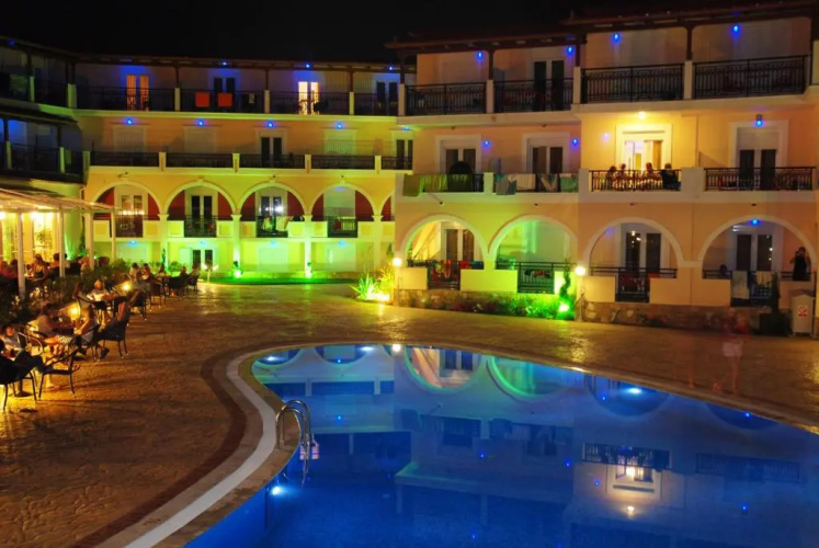 Majestic Hotel & Spa photo 26