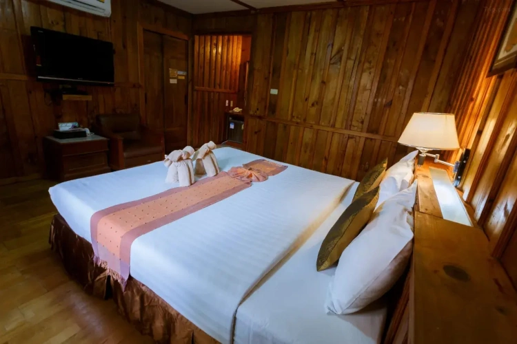 Deluxe Double Bungalow