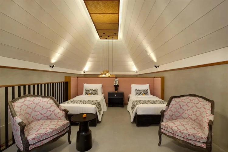 2 Bedrooms Grand with Pool Loft with Forest View