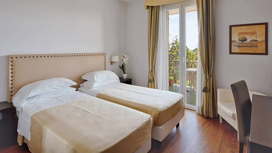 Hotel Paradiso