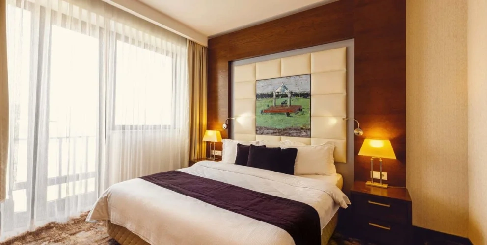 Deluxe Suite