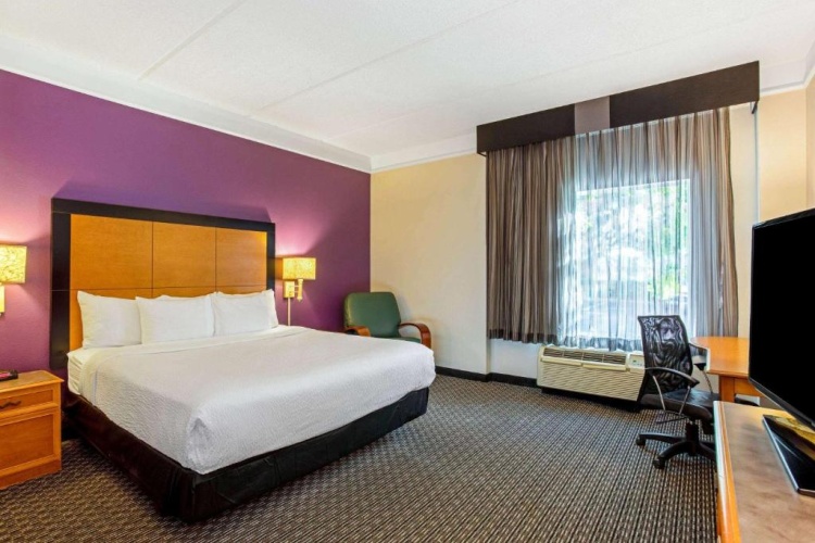 Deluxe Accessible Double room